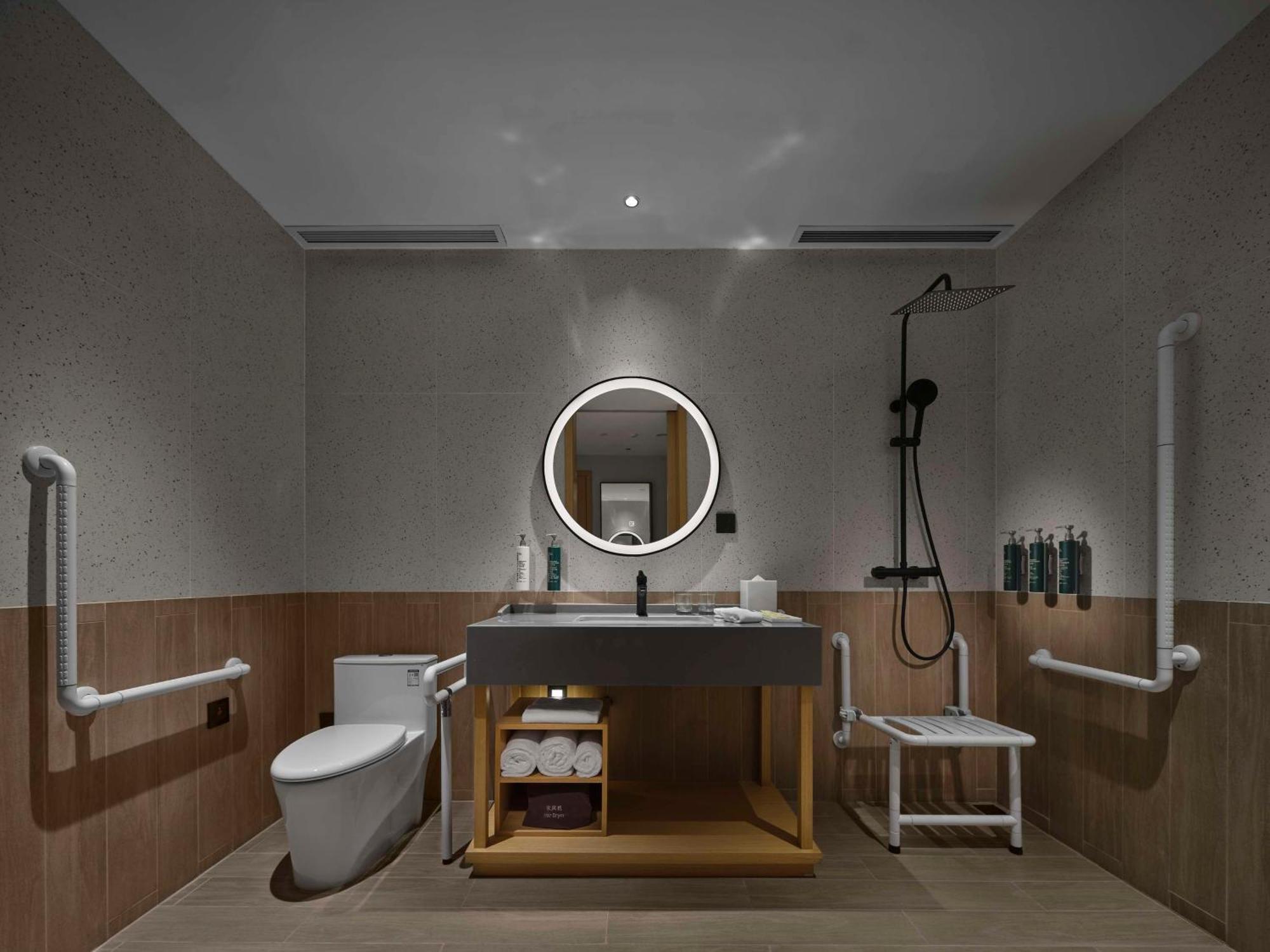 Hilton Garden Inn Tianjin Huayuan ภายนอก รูปภาพ