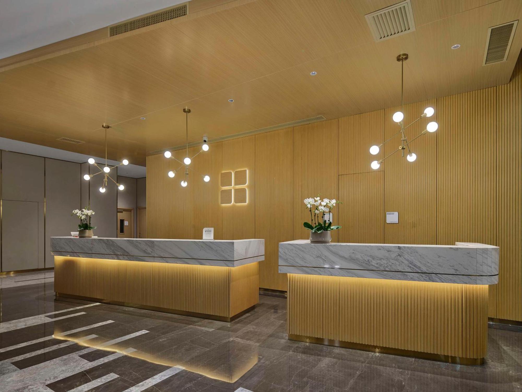 Hilton Garden Inn Tianjin Huayuan ภายนอก รูปภาพ